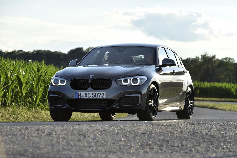  BMW M140i 5-Door 2016 года  (WW) (фото 27 из 53)